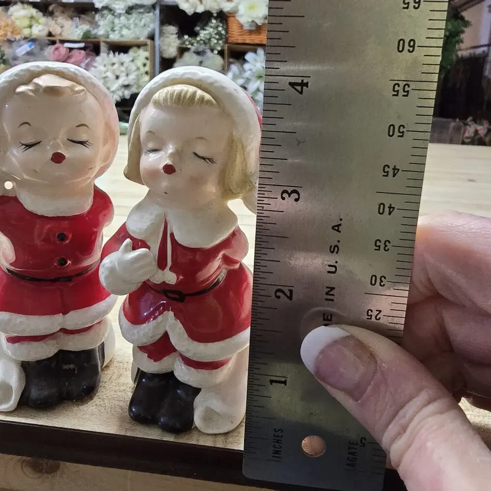 Vintage Kissing Santa Boy &‎ Girl Santa Claus Porcelain Figurines SR Japan